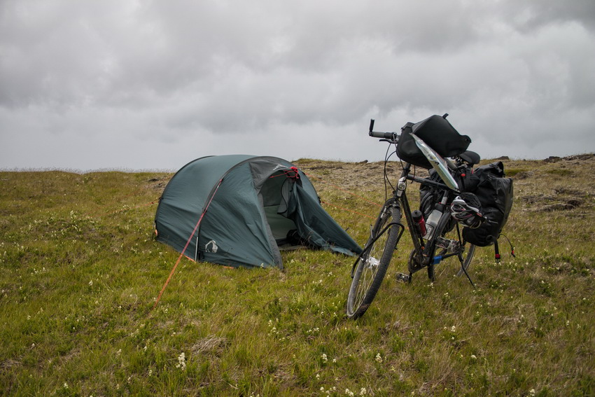 Wildes Campen Island - Sven Michalczak